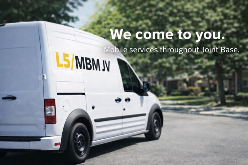 Mobile crew vehicle